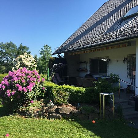 Moderne, Herzliche Und Grosse Ferienwohnung Mitten Im Naturpark Grebenhain Buitenkant foto